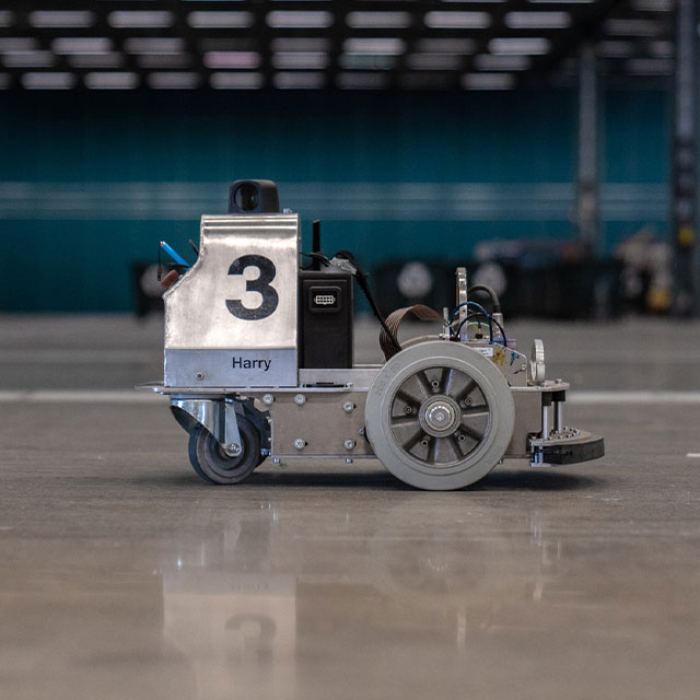 harry plotter robotplotter på stockholmsmässan som ritar ut alla monterytor inför en mässa