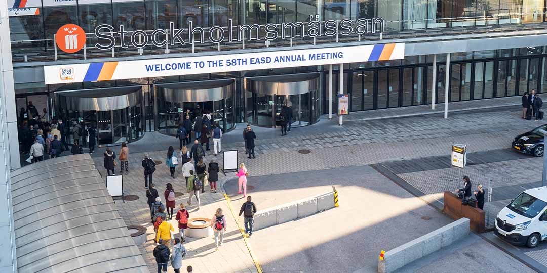 EASD Congress entrance with top view and digital screens