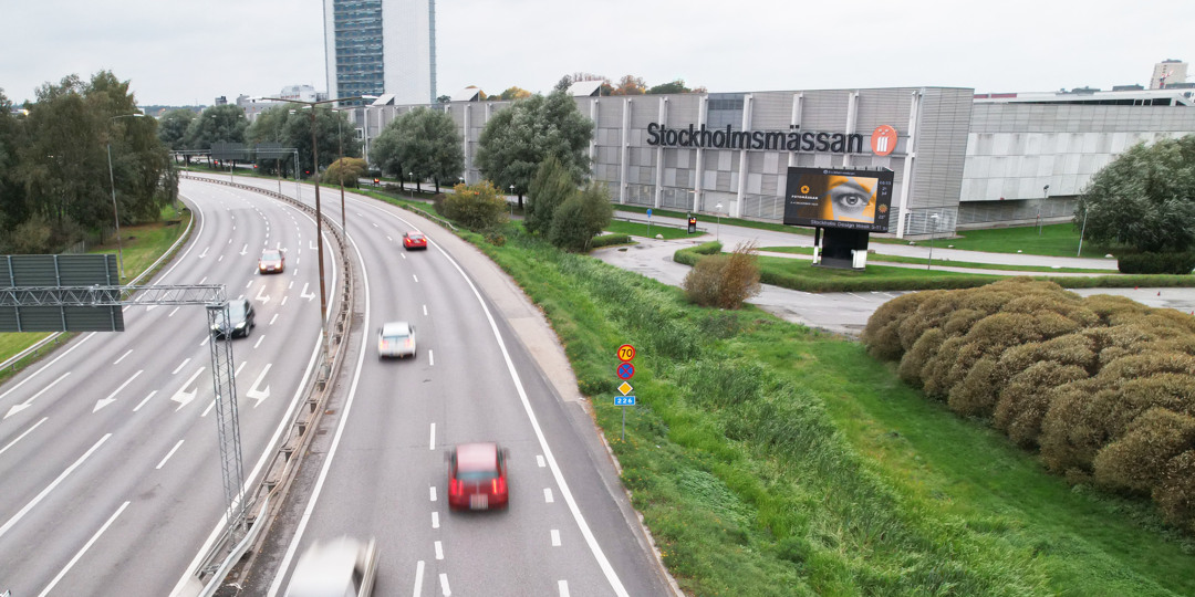 trekanten drönarbild billboards utomhus
