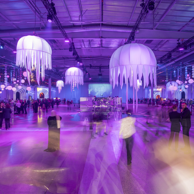 stockholmsmässan hosts world-class events.<br />
view from hall A with octopus-like lampro in the ceiling and an environment taken from the Atlantis concept 