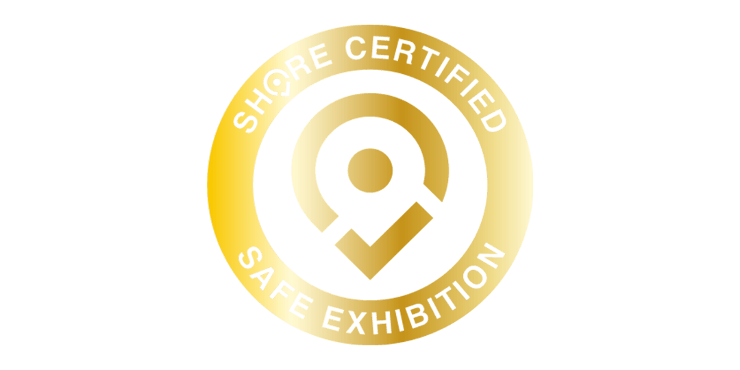 Emblem with shore certification showing that Stockholmsmässan's operations comply with high international safety standards.